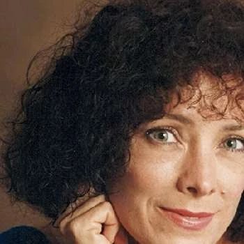 Zaira Bueno - Profession, Biography, Birthdate, Family, Wiki & More