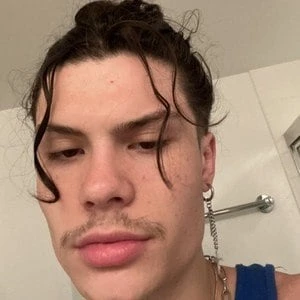 Zayfoh - Networth, Bio, Birthdate, Age, Family & More