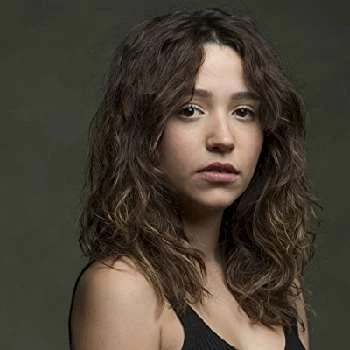 Zeynep Bastik - Age, Bio, Career, Family, Wiki, Networth & More