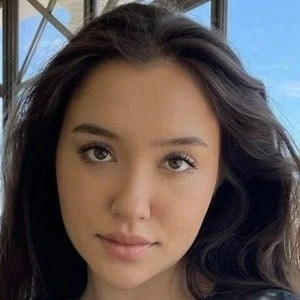 Janelle Zharmenova Biography
