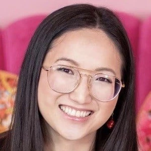 Joanna Zhou Biography