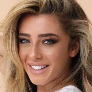 Anne Zivi - Age, Height, Birthdate, Bio, Family, Networth & More