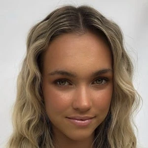 zo00weemama - Wiki, Bio, Networth, Birthdate, Family & More