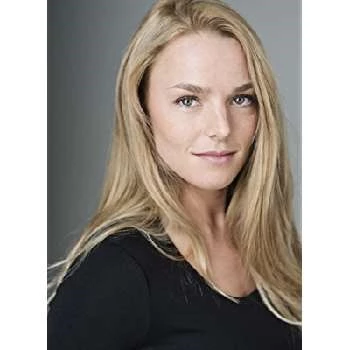 Zoe Barker - Age, Bio, Birthdate, Family, Networth & More