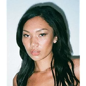 Zoë Council - Age, Bio, Birthdate, Family, Networth & More