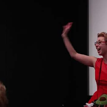 Zoë Greenbaum - Age, Bio, Birthdate, Family, Networth & More