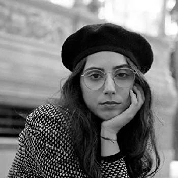 Zoe Hochbaum - Age, Bio, Birthdate, Family, Networth & More