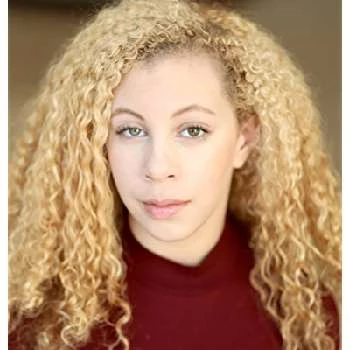 Zoey Jayne - Age, Bio, Birthdate, Family, Networth & More