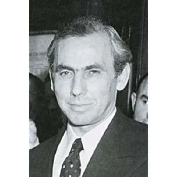 Zoltan Korda - Networth, Biography, Birthdate, Family & More