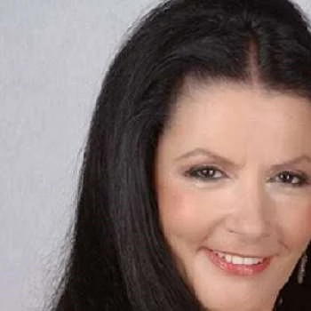 Zozo Sapountzaki - Networth, Bio, Wiki, Family, Birthday, Networth & More