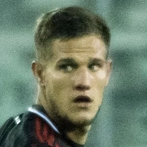Bruno Zuculini - Birthdate, Age, Family, Bio, Networth & More